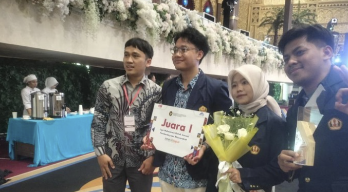 Gagasan Ekonomi Kreatif Bambu Jadi Jalan Mahasiswa Unpad Raih Prestasi  Baca artikel detikjabar, "Gagasan Ekonomi Kreatif Bambu Jadi Jalan Mahasiswa Unpad Raih Prestasi